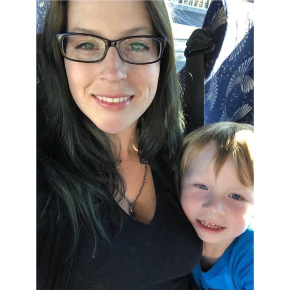 Meet your Posher, Ashley - Picture 1 of 1